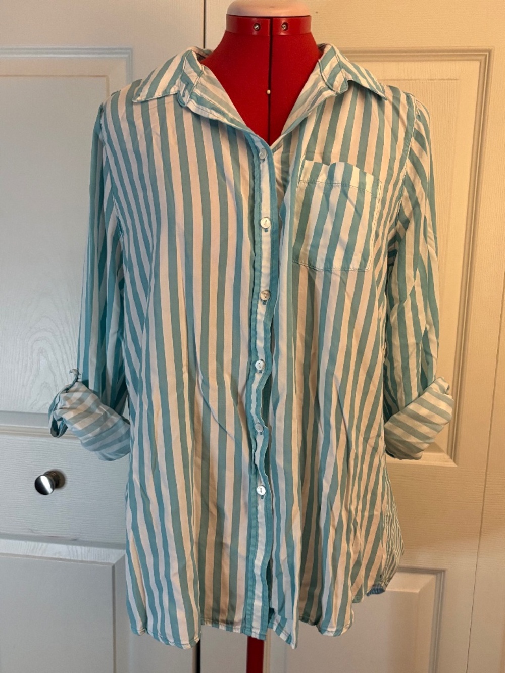 Jane & Delancy Aqua & White Stripe Button Back Shirt L
